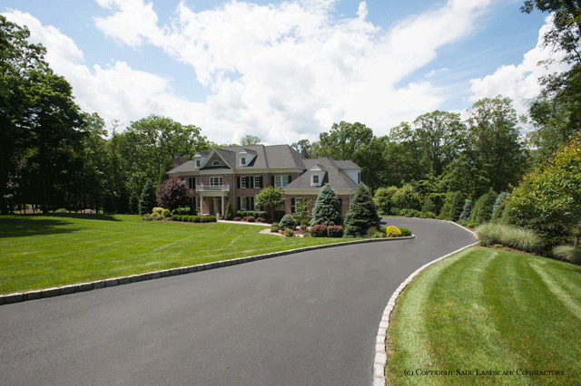 Asphalt Driveway w/ Belgian Block Curbing - (908) 668.5858