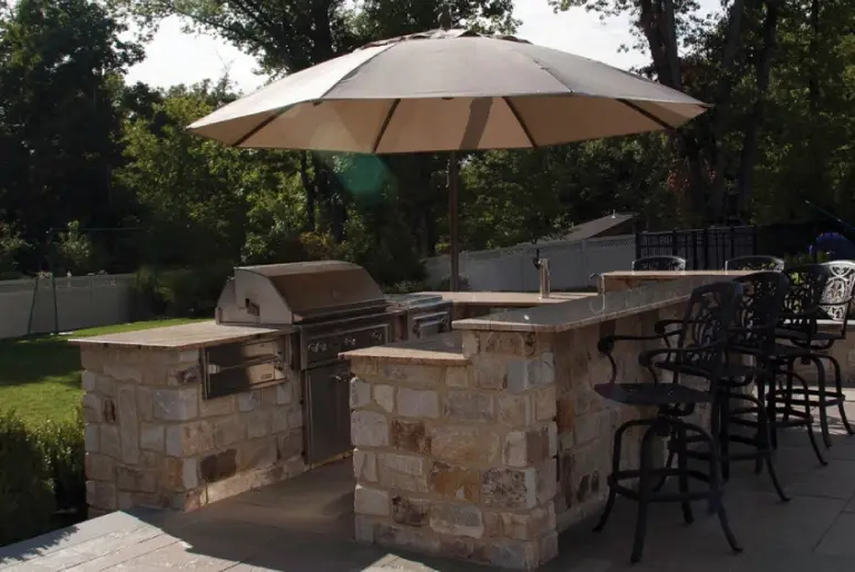 Natural Stone Backyard Outdoor Kitchen New Jersey