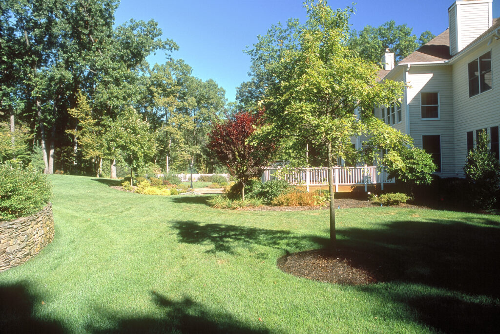 Lawn Care Services | NJ Landscape Contractors Explain Fertilizer Law Compliance
