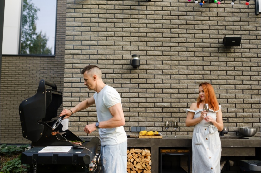 Outdoor Kitchen Trends 2026: Modern Components & Year-Round Design Features